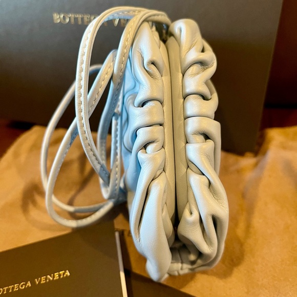 Bottega Veneta The Pouch 20 mini Coin Purse Blue - Picture 7 of 16